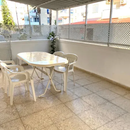 Kontheo Elli Ground Apt 2 Near The Beach * ラルナカ