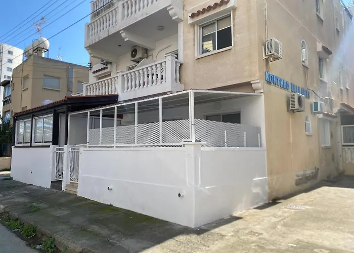 アパート Kontheo Elli Ground Apt 2 Near The Beach ラルナカ